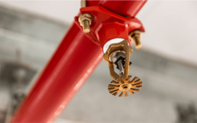 Sistemas de Sprinklers: A primeira linha de defesa automática do seu patrimônio.